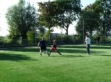 Laatste training S.K.N.W.K. JO11-1JM van seizoen 2022-2023 (partijtje tegen de ouders) (107/221)